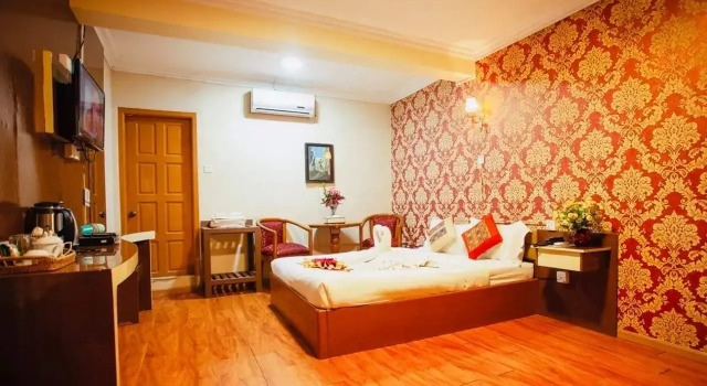 Deluxe Suite Thiha Bala Hotel