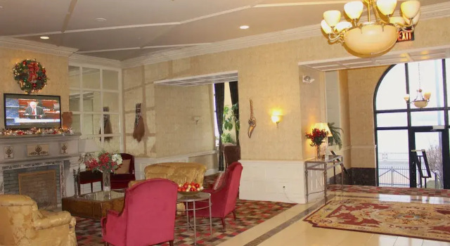 Roberts Riverwalk Hotel Detroit