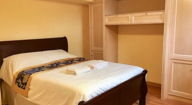 Luxury cozy 9 bedrooms vacation home, Varaa Hotelli Richmond Hill 