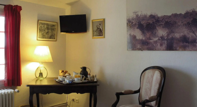Cacharel, Book Hotel Hoteller i Camargue med pool, Swimmingpool