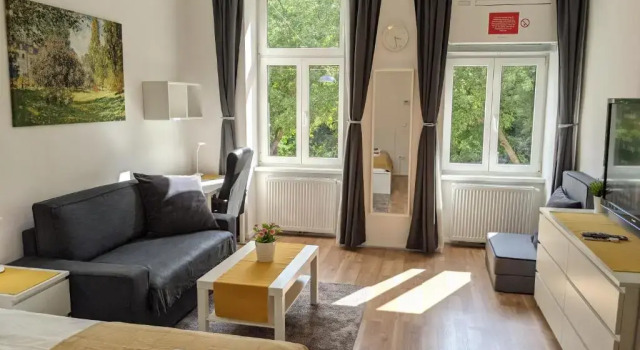 Апартаменты Quiet and Green Studio 10min from Heart of Vienna