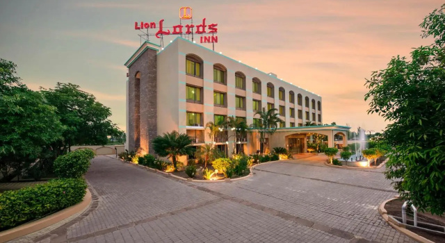 Lion Lords Inn Rajula, Buchen Sie Hotel Rajula Gujarat