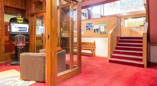 Maeva Particuliers Résidence Les Chalets des Arolles, Book Chalet Sommerhuse i Rhône-Alps., Hytte