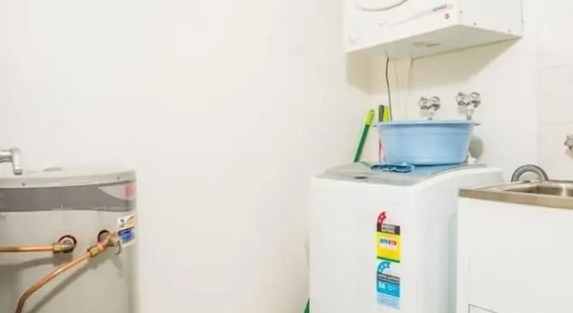 Апартаменты Spacious & Cozy Apartment In Heart Of Redfern