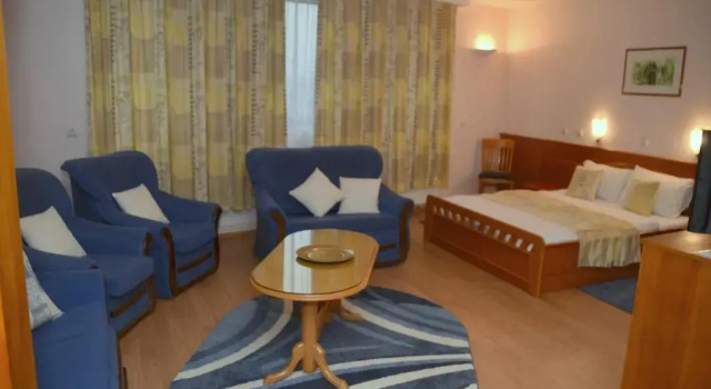 Garni Hotel Lake, Buchen Sie Motel Motels in Zentralserbien, Motel