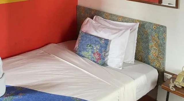 Mad Monkey Phnom Penh - Hostel
