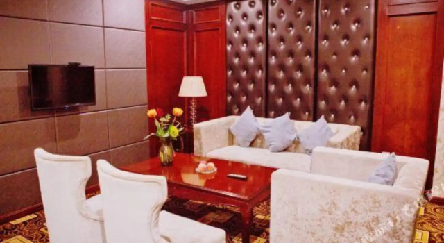 Ocean Holiday Hotel, Book Hotel Suining 