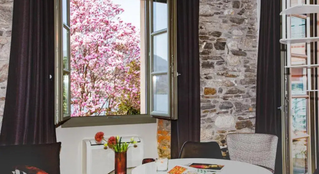 Апартаменты Bifora65 Villa storica fronte lago