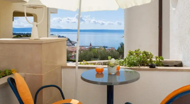 Двухместный номер Standard с балконом и с частичным видом на море Villa Ruza