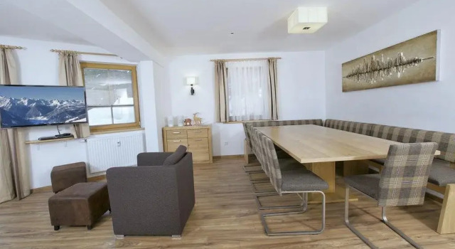 Astn Hütten - Königsleiten - Ferienwohnungen, Rezerwuj Hotel Hotele w Salzburg z parkingiem, Parking