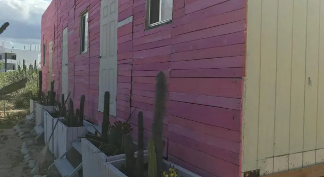 Кровать в общем номере (женский номер) Susu’Z Village Hostel and Rooms