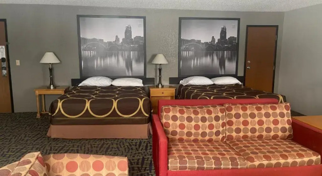 Люкс Super 8 by Wyndham Shakopee