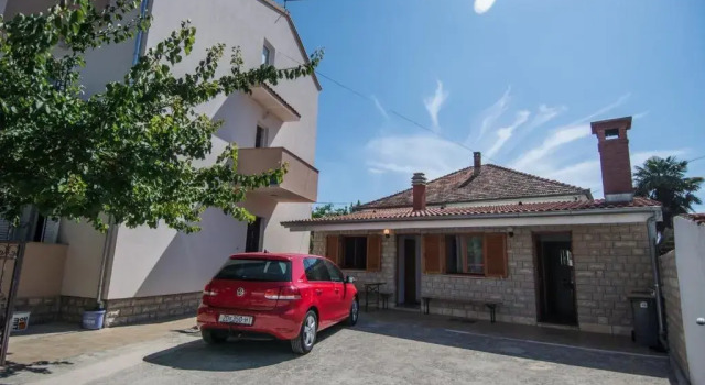 Бунгало Cirjak Apartments