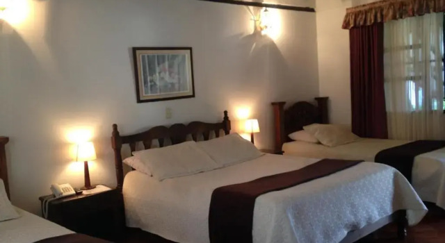 Четырёхместный номер Standard Hotel Andres Venero