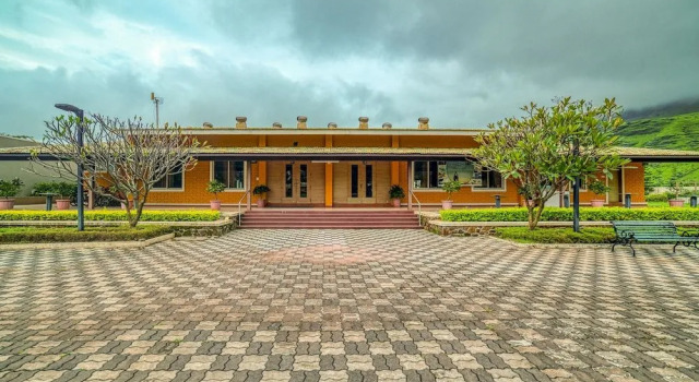 The Grand Resort, Rezerwuj Ośrodek wypoczynkowy Hotele w Nowe Delhi z basenem, Basen