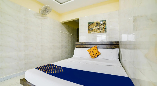 SPOT ON 68491 NVS Residency, Rezerwuj Hotel Hotele w Andhra Pradesh z parkingiem, Parking