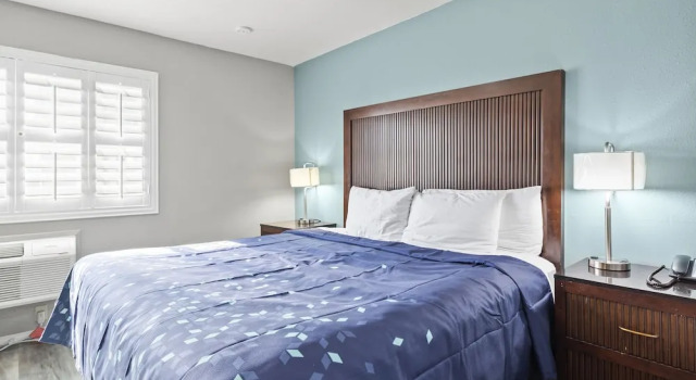 Двухместный номер Deluxe Travelers Inn Medford