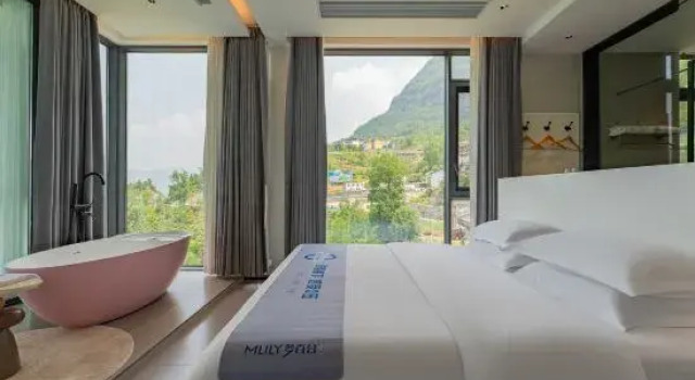 Люкс Guiji Homestay (Yichang Three Gorges Home Scenic Area)