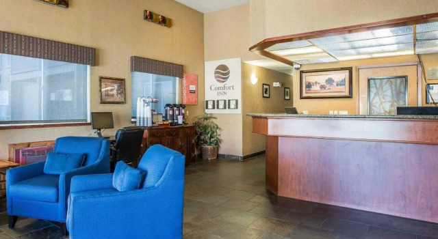Comfort Inn Lone Pine, Rezerwuj Hotel Hotele w Eastern Sierra z basenem, Basen