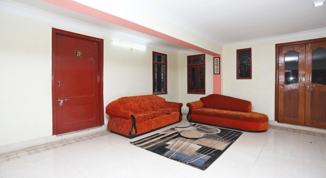 Hotel O Ambuja City Centre Mall