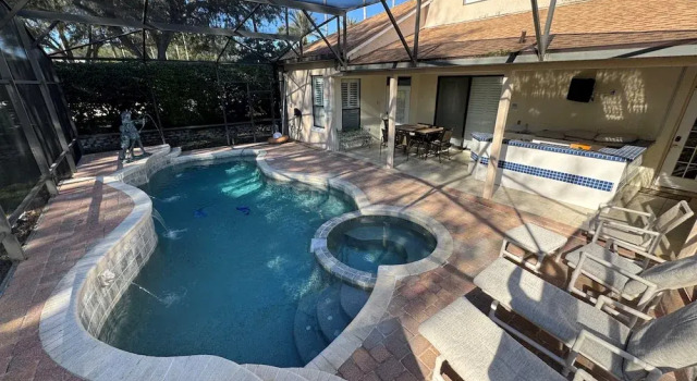 Southern Comfort on Hampton Lakes - The Ultimate Luxury Retreat!