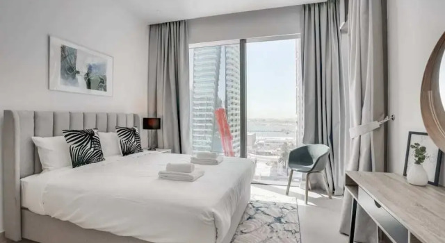 Newly Furnished Apartment in Marina Gate 2, Забронировать Апартаменты/квартира Отели Эмирата Дубая с парковкой, рядом с Остановка трамвая Marina Towers, Парковка