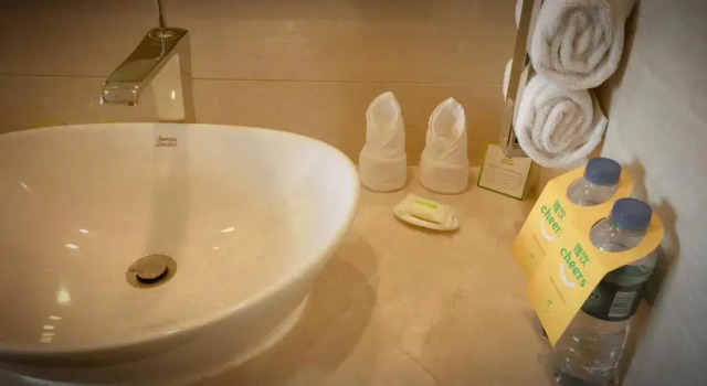 Двухместный номер Superior Holiday Inn Xi'an Big Goose Pagoda by IHG