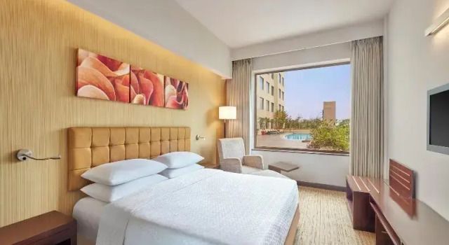 Номер Executive Four Points by Sheraton Hotel & Serviced Apartments, Pune