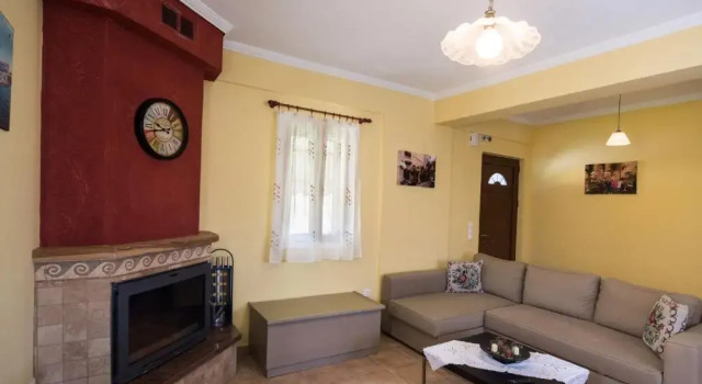 Modern Apartment 15 mins from the town of Lefkas