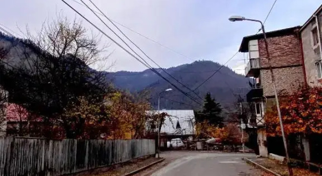 saba gest house, Rezerwuj Hotel Borjomi Samckhe Javakheti