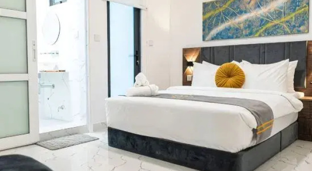 Двухместный люкс Deluxe с 2 комнатами с видом на город Aina Residency Beachfront Hotel