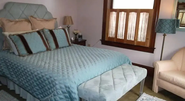 Colonial House on Main, Book Hotel Ligonier Pennsylvania