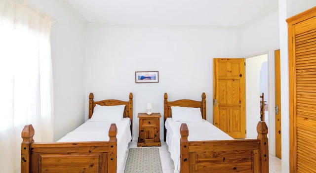 Woburn Villa Apartments, Book Apartment Crochu Saint Andrew Parish