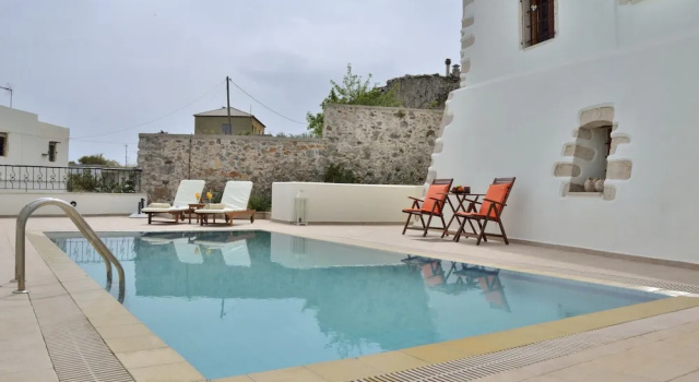 Mylo Villa