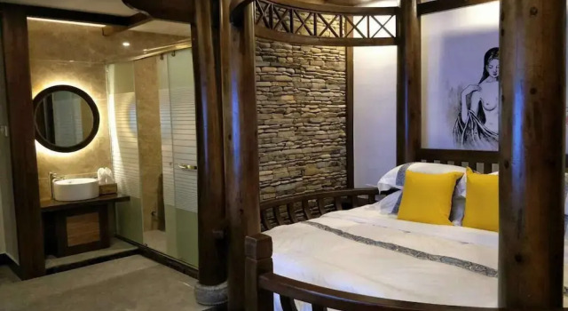 The Longmen One Inn