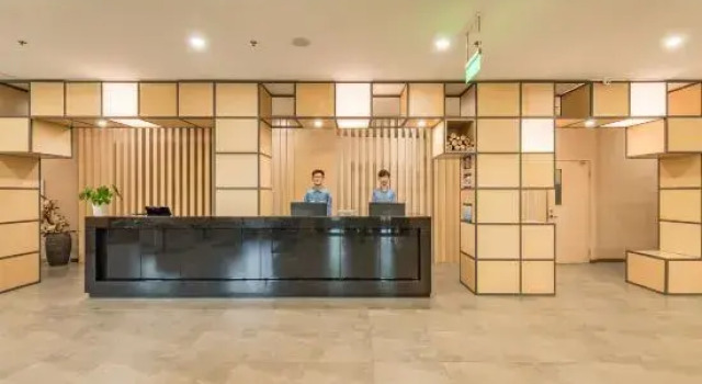 Chestnut Valley Hotel, Book Hotel Hoteller i Beijing Province med parkering, Parkering