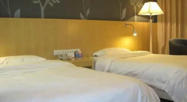 Beijing Tiantan Xingcheng Hotel, Забронировать Отель Дунчэн Пекин, рядом с Жемчужный рынок Хунцяо