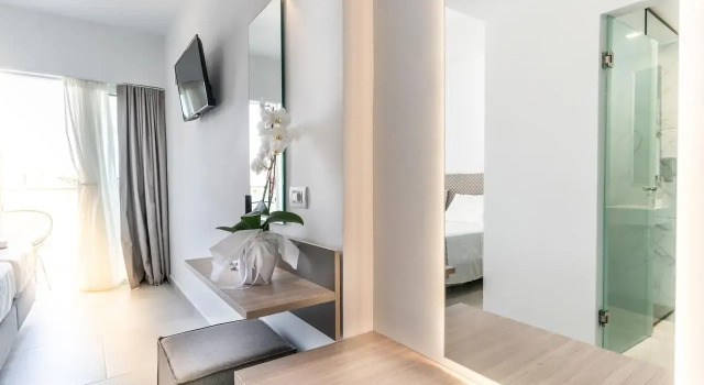 Lymberia Hotel