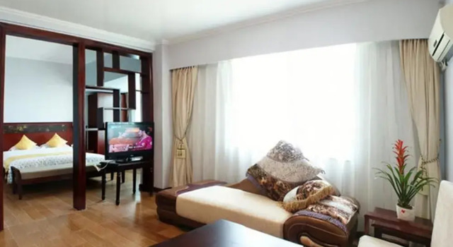 Haikou Huayuan Tiedao Hot Spring Hotel, Buchen Sie Hotel Qiongshan Haikou, in der Nähe von Wugong Temple