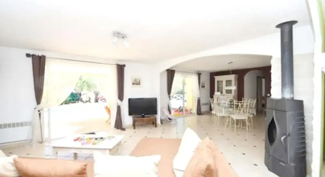 Villa With 3 Bedrooms in Le Luc, With Wonderful Mountain View, Private