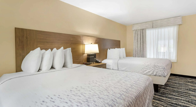 Четырёхместный номер Standard Best Western Mountainbrook Inn Maggie Valley