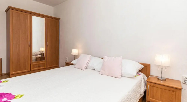 Stunning Apartment in Solin With Wifi and 2 Bedrooms, Rezerwuj Apartament Solin Split Region