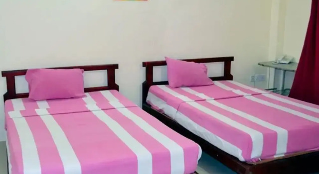 Thampa Tourist Hotel in Vavuniya, Забронировать Отель Вавуния Вавуния