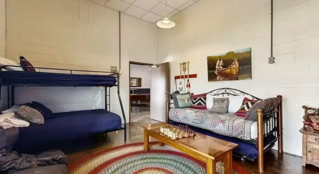 Luxury Lake Life - Boat Dock, Outdoor Kitchen, Basketball Court, Game Room & Bar