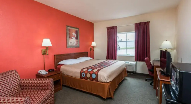 Номер Standard Super 8 by Wyndham St Robert Ft Leonard Wood Area