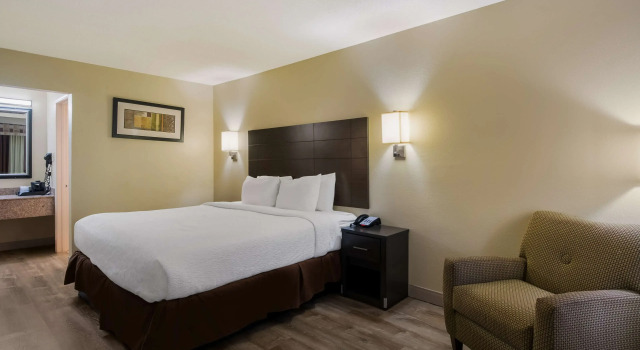 Двухместный номер Standard SureStay Plus Hotel by Best Western Jackson