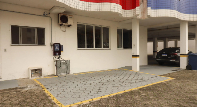 Lindo Apartamento Frente Piscina Com Wi Fi   Hb19f