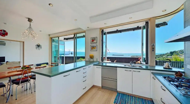 Апартаменты Aporo Nelson Holiday Home