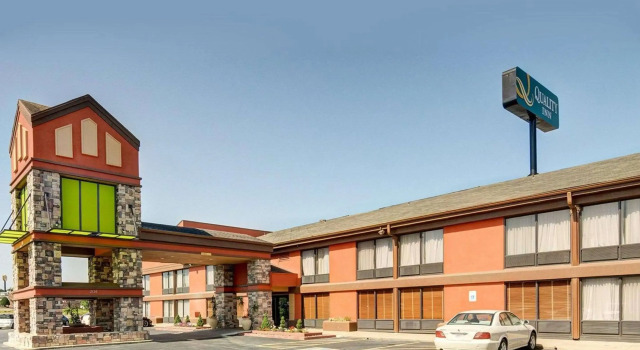 AmericInn Hotel & Suites Fort Smith, Varaa Hotelli Hotellit Ozark uima-altaalla, Uima-allas