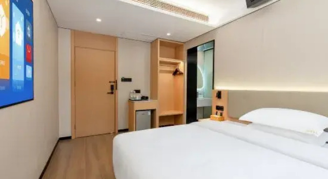 Люкс Kaier Yue Hotel (Victory Barbecue City Liugang)